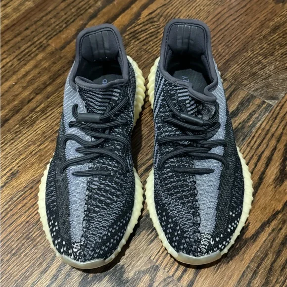 Yeezy | Shoes | Adidas Yeezy Boost 36 V2 Carbon | Poshmark display picture 2